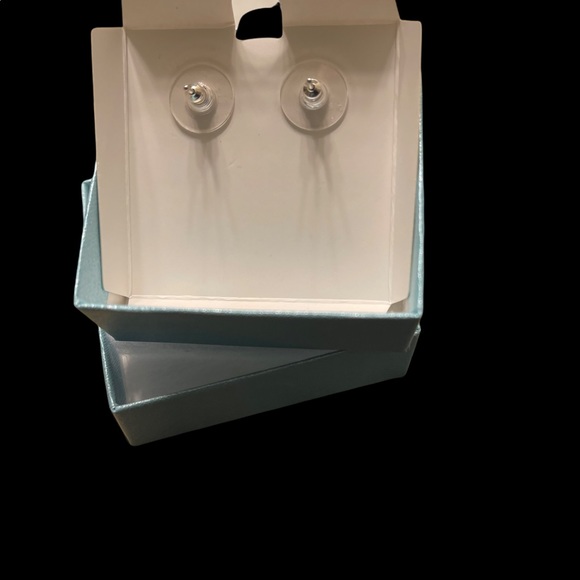 Touchstone Crystal - Picture 2 of 2